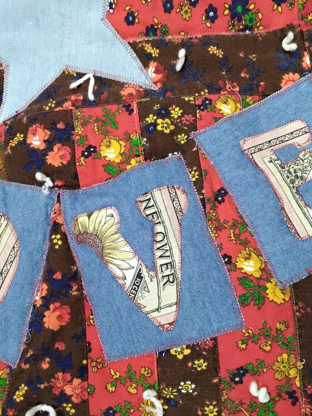 4015 Size 2X Quilted Floral Star Patch Women's Jacket - Red/Brown - Picture 6 of 7